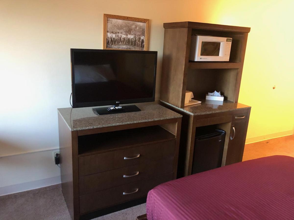 Simple Rewards Inn Shelbina Extérieur photo
